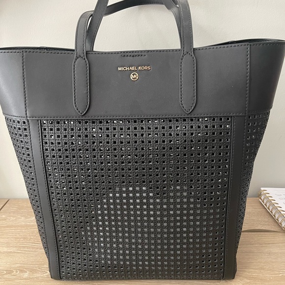 Michael Kors Sinclair north/south tote - Picture 3 of 11